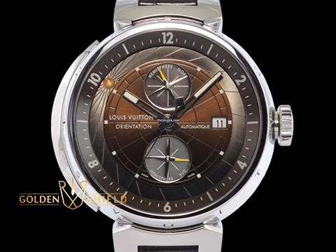 LOUIS VUITTON TAMBOUR Q10A1 指北定位功能 錶徑44mm 自動上鍊機芯 不鏽鋼錶殼 原廠咖啡色鱷魚錶帶及不鏽鋼摺疊錶扣